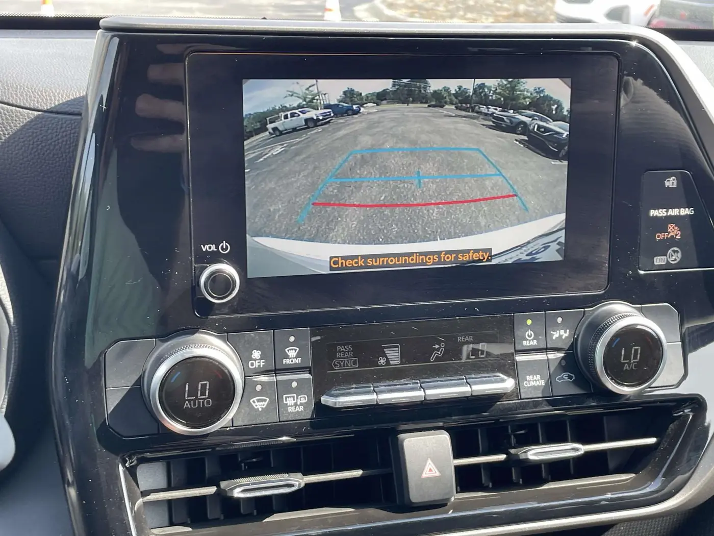 2023 Toyota Highlander - $32,950