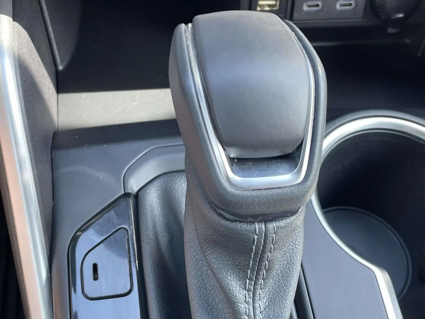 2023 Toyota Highlander - $32,950
