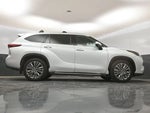 2023 Highlander Thumbnail 30
