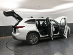 2023 Highlander Thumbnail 41