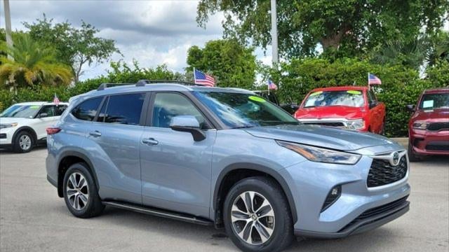 2023 Toyota Highlander XLE