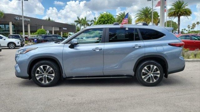 2023 Toyota Highlander XLE