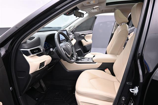 2024 Toyota Highlander