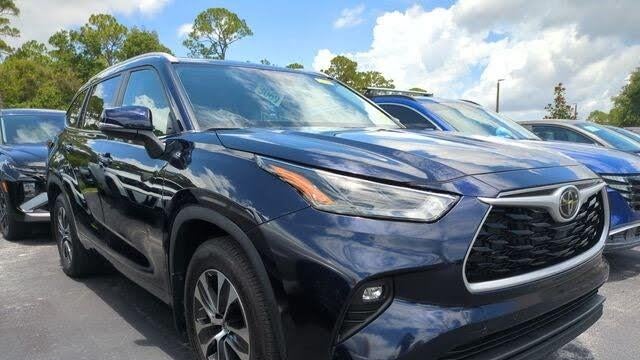 Preowned 2024 Toyota Highlander XLE for Sale