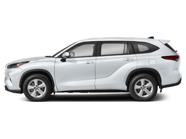 2024 Toyota Highlander LE — photo 1 of 12