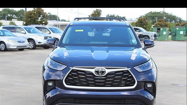 2025 Toyota Highlander XLE