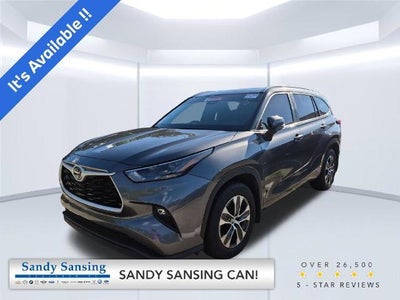 2025 Toyota Highlander LE 4DR SUV