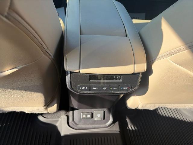 2024 Toyota Highlander - $44,763