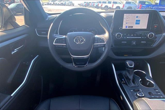 2025 Toyota Highlander - $41,900