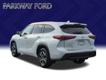 2023 Highlander Thumbnail 3