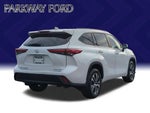 2023 Highlander Thumbnail 5
