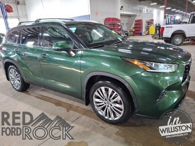2023 Toyota Highlander AWD LE 4DR SUV