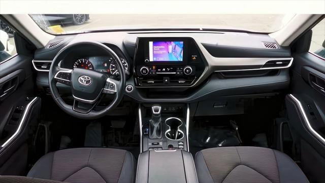 2024 Toyota Highlander LE
