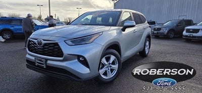 2024 Toyota Highlander AWD LE 4DR SUV