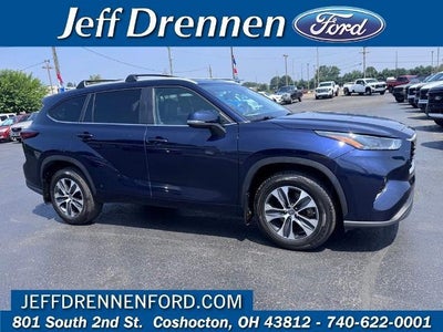 2024 Toyota Highlander AWD LE 4DR SUV