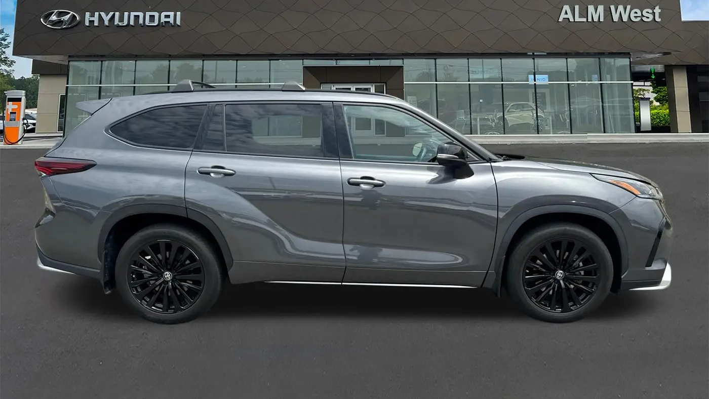 2024 Toyota Highlander XSE