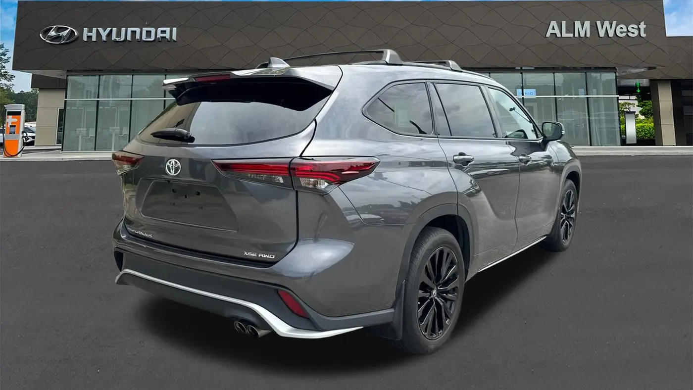 2024 Toyota Highlander XSE