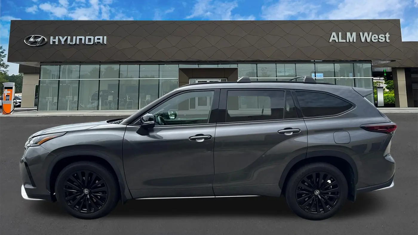 2024 Toyota Highlander XSE