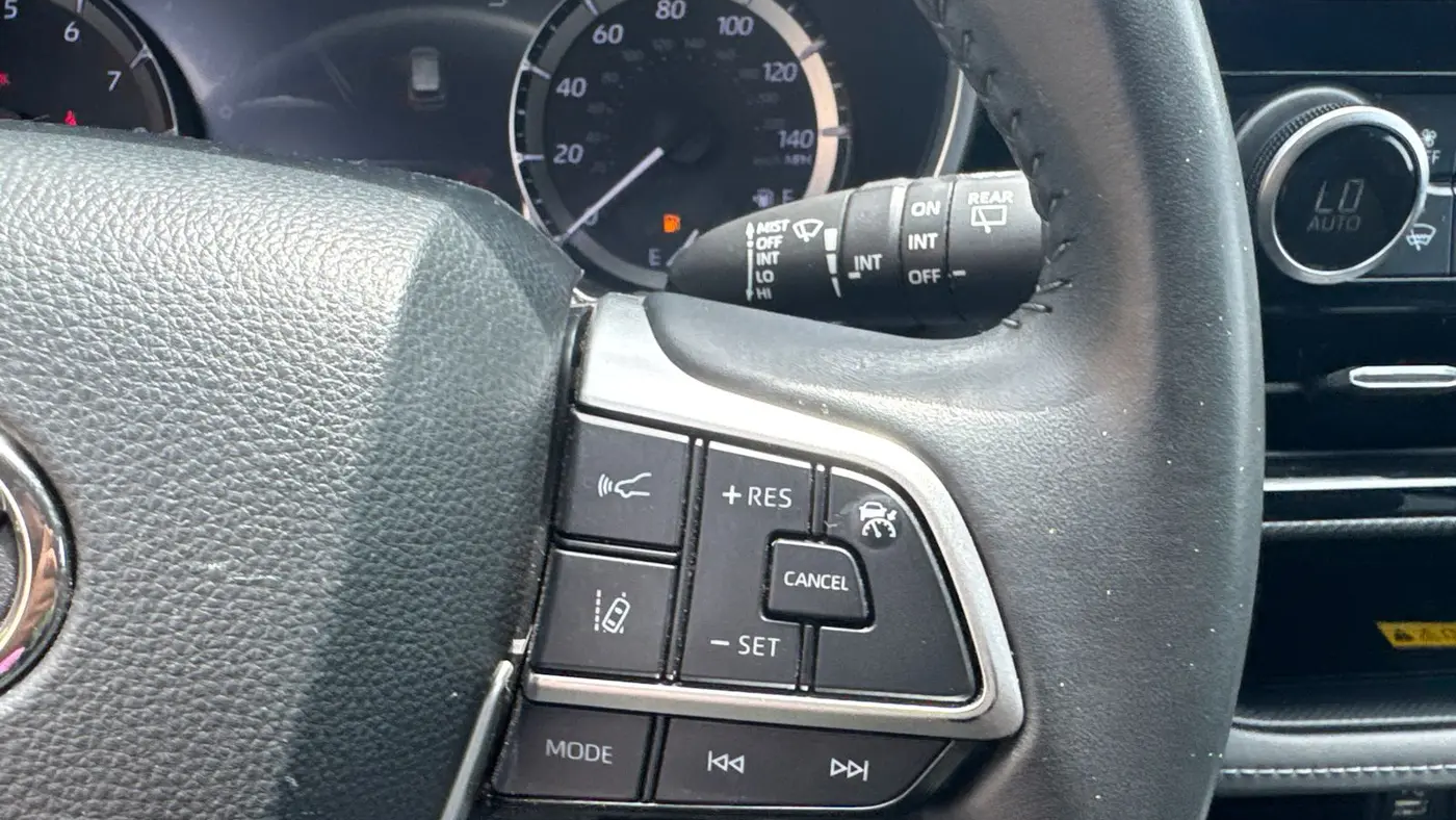 2024 Toyota Highlander XSE