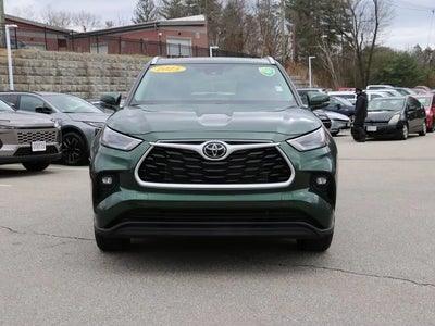 Photo of a 2025 Toyota Highlander AWD LE 4DR SUV for sale