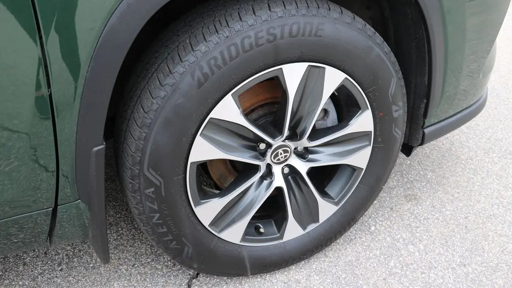 2025 Toyota Highlander LE