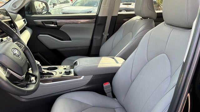 2026 Toyota Highlander 