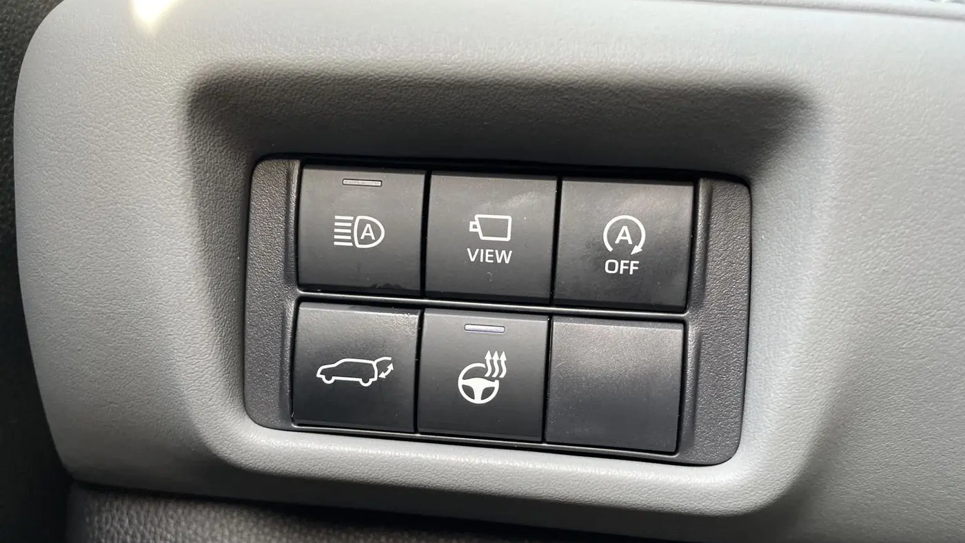 2025 Toyota Highlander LE
