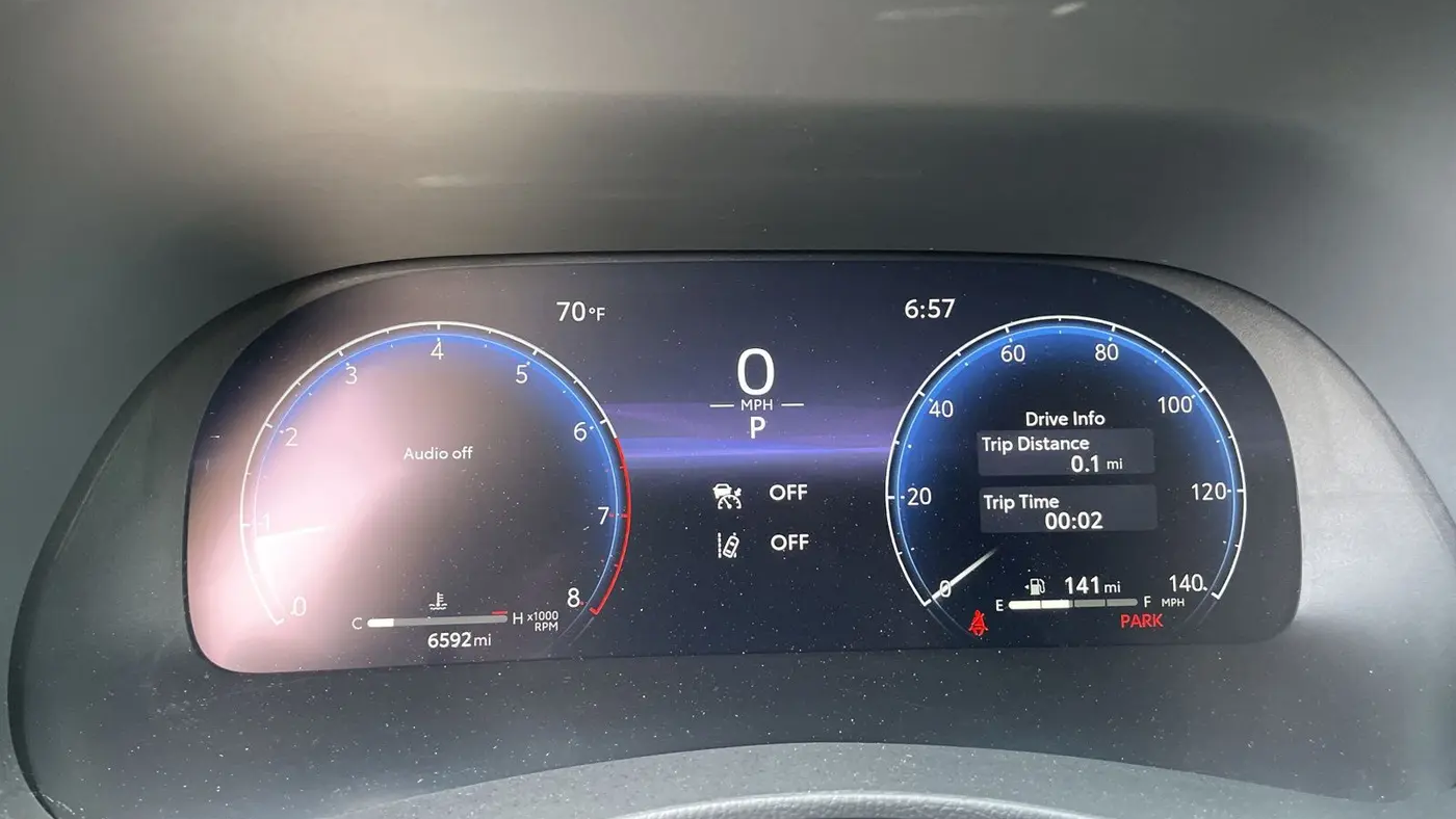 2025 Toyota Highlander LE
