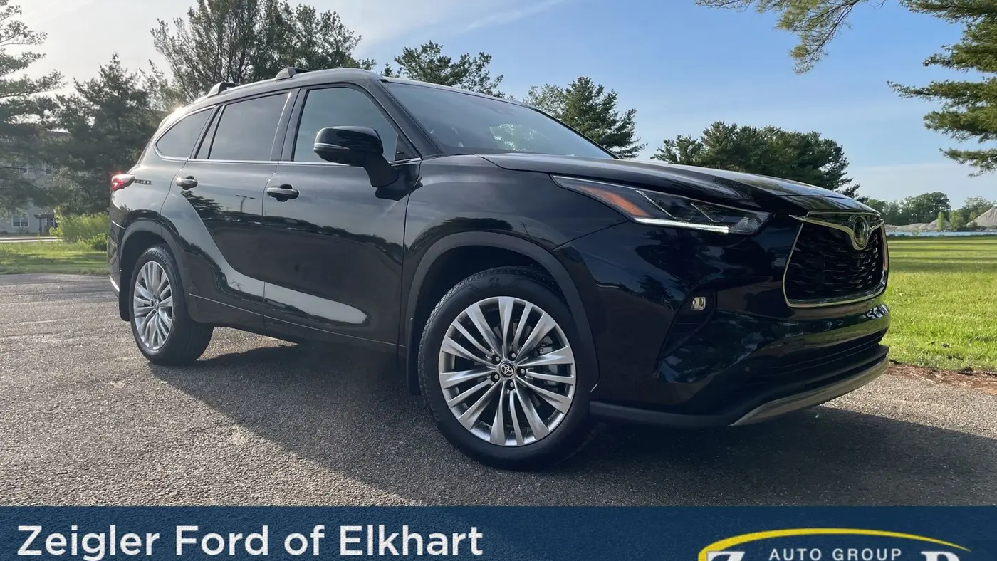 Preowned 2025 Toyota Highlander LE for Sale
