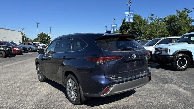 2024 Toyota Highlander LE