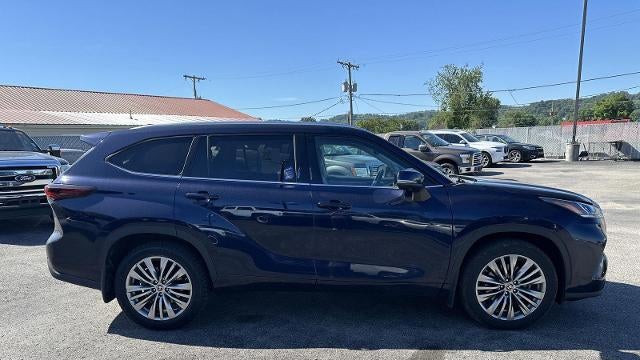 2024 Toyota Highlander LE