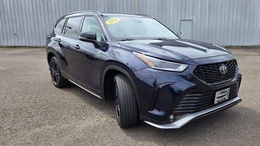 2024 Toyota Highlander LE