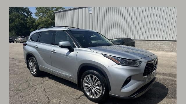 Preowned 2025 Toyota Highlander LE for Sale