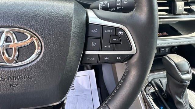 2025 Toyota Highlander LE