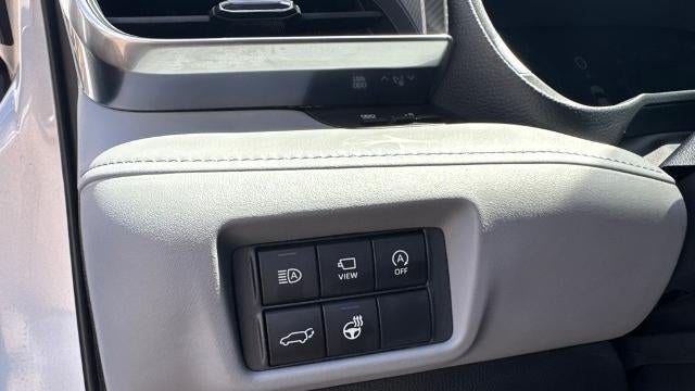 2025 Toyota Highlander LE