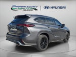 2025 Highlander Thumbnail 7