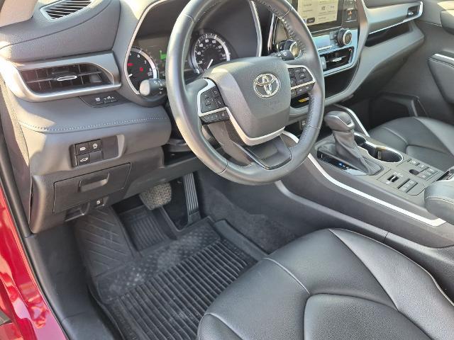 2023 Toyota Highlander - $31,976