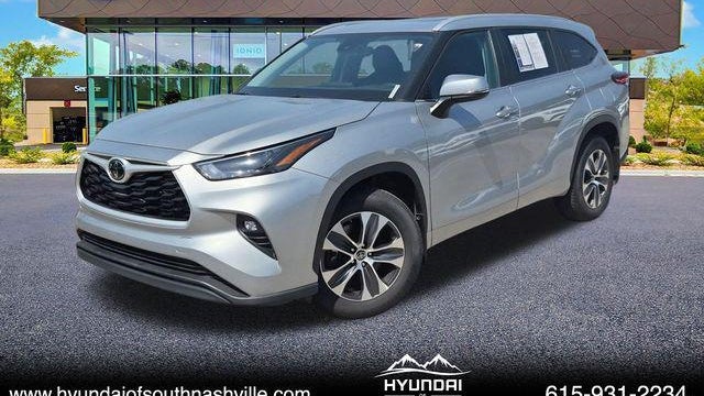 Preowned 2023 Toyota Highlander XLE for Sale