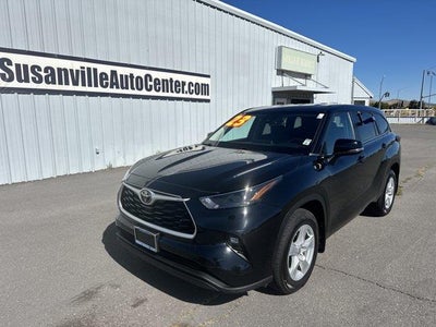 2023 Toyota Highlander AWD LE 4DR SUV