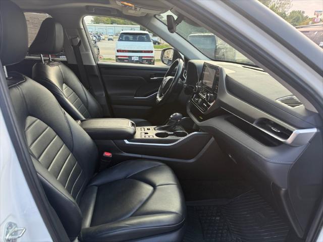 2023 Toyota Highlander - $31,955