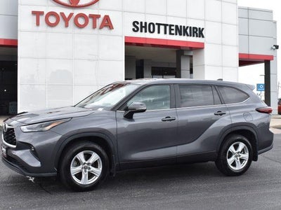 2024 Toyota Highlander AWD LE 4DR SUV