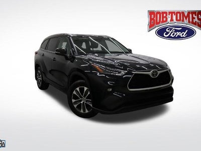 Photo of a 2024 Toyota Highlander AWD LE 4DR SUV for sale