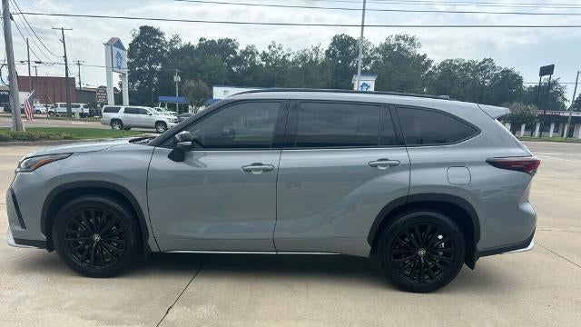 2025 Toyota Highlander LE
