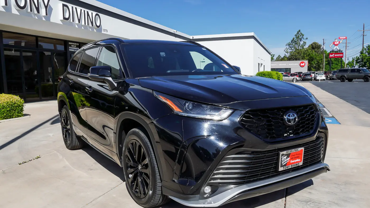 2025 Toyota Highlander XSE