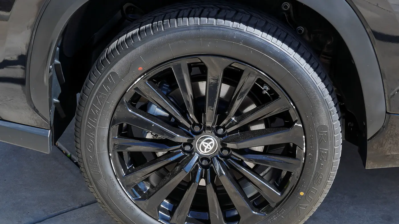 2025 Toyota Highlander XSE