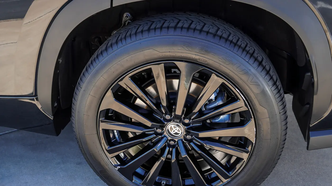 2025 Toyota Highlander XSE