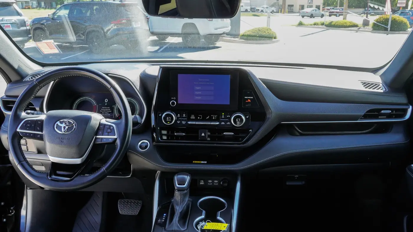 2025 Toyota Highlander XSE