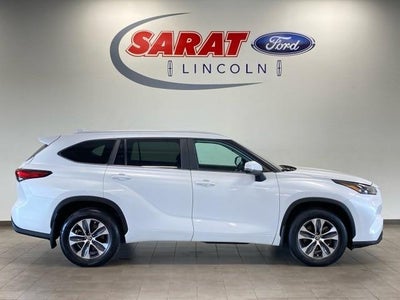 2023 Toyota Highlander AWD LE 4DR SUV