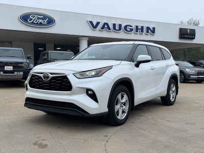 2024 Toyota Highlander AWD LE 4DR SUV