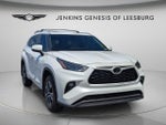 2024 Highlander Thumbnail 2
